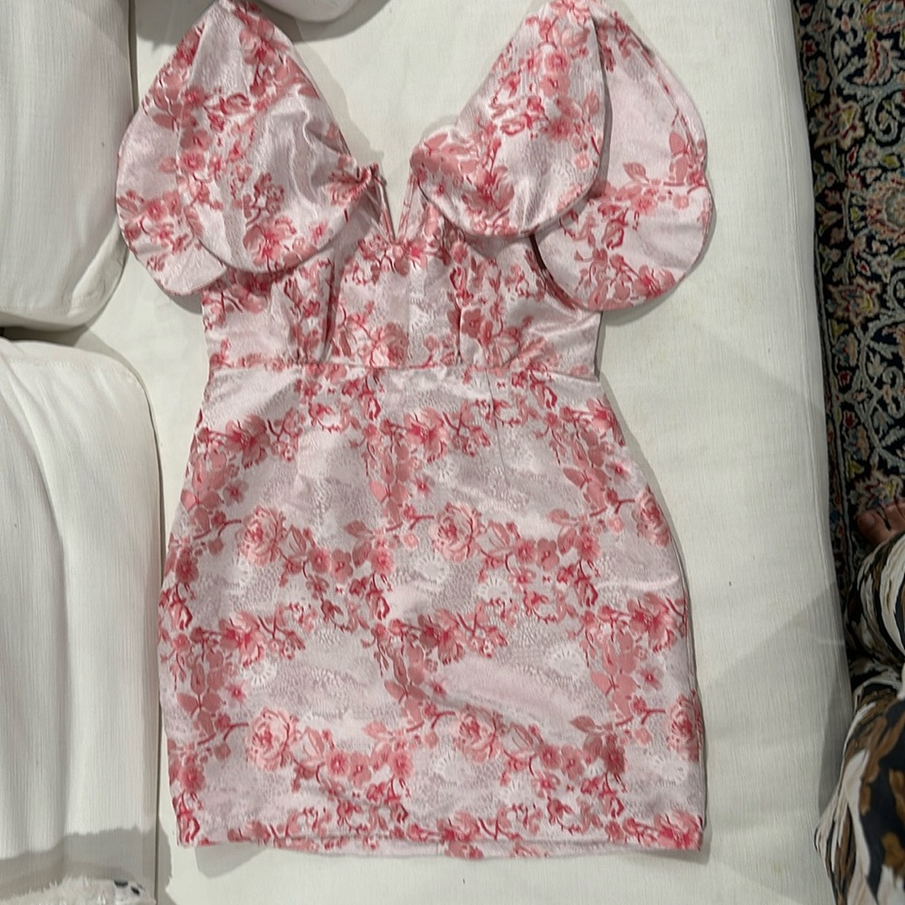 NWT Pretty Little Thing Pink Jacquard Bodycon Dress Size 8